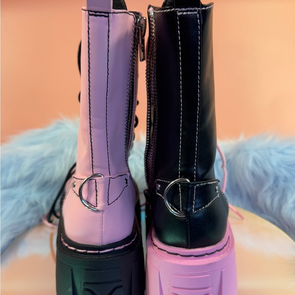 Dollskill Pink and Black Mismatched Platform Combat Boots size 7 BRAND NEW. - Picture 6 of 9